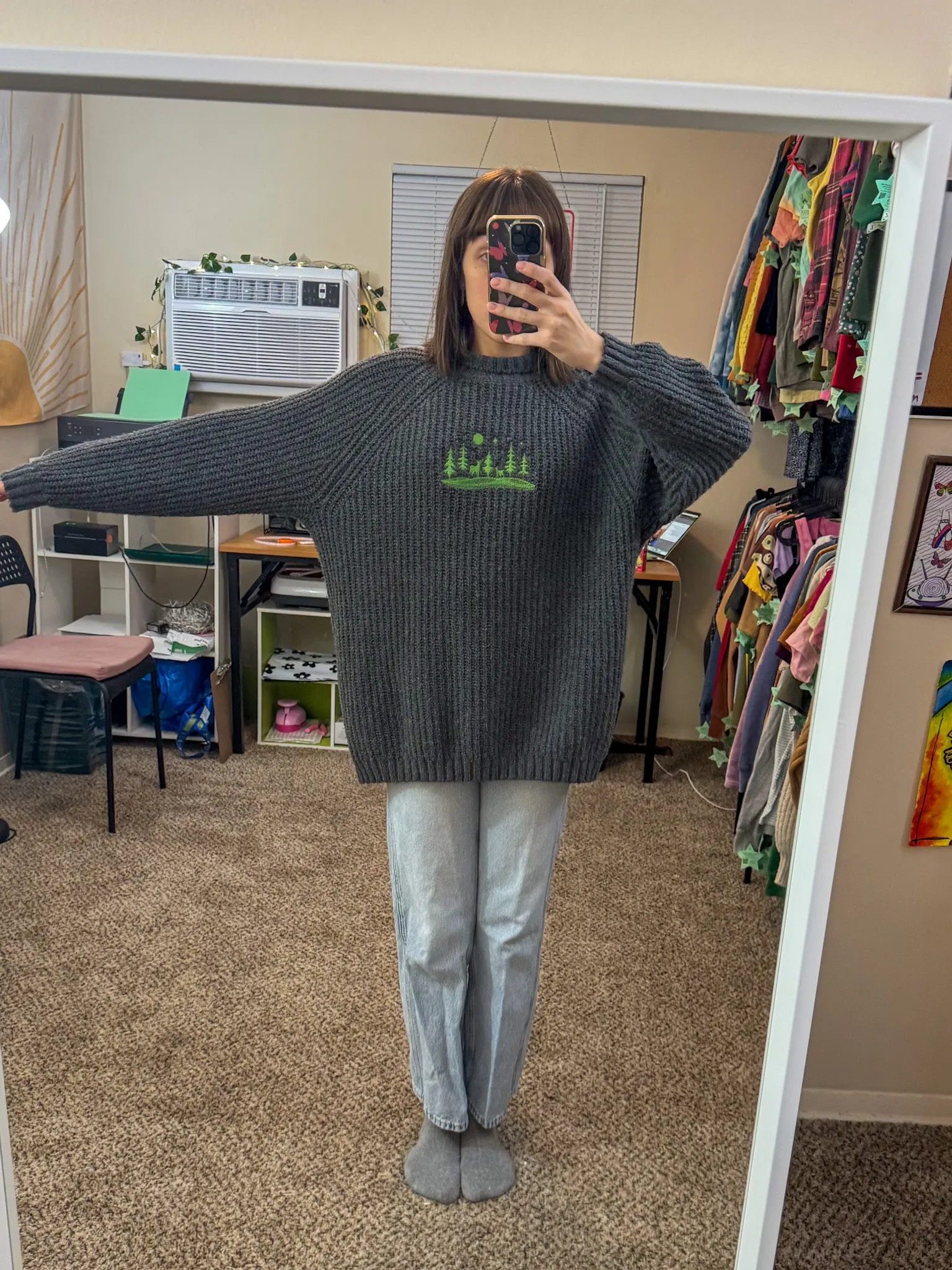 Reindeer Scene Grey Sweater M