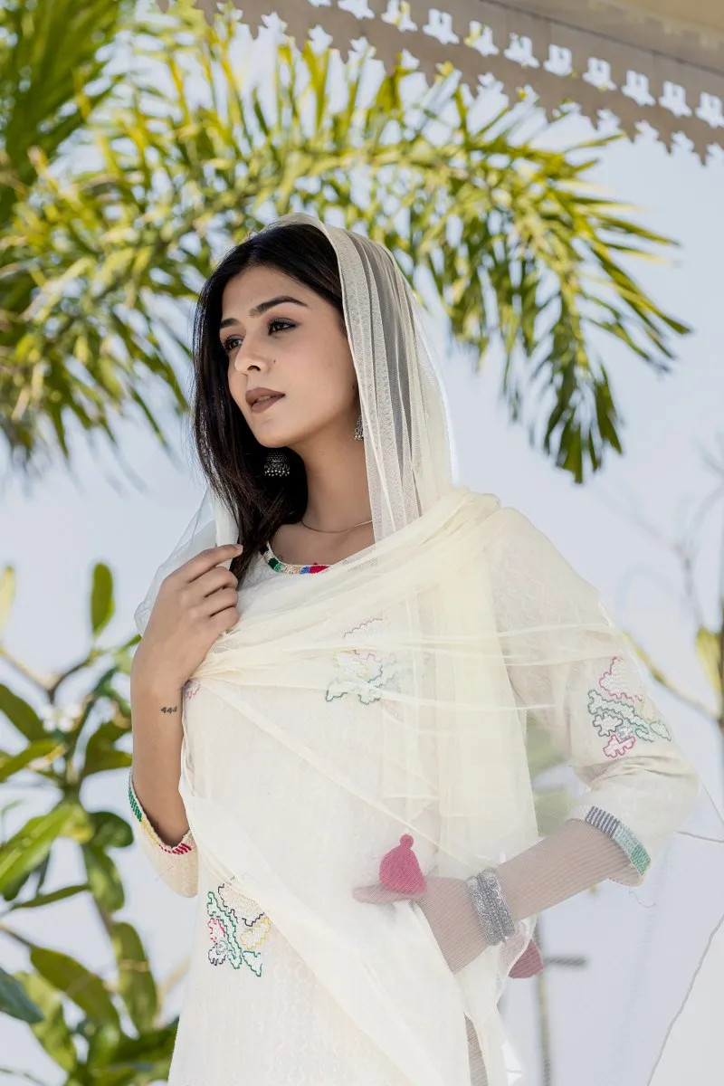 Women White Cotton Embroidered 3 Piece Kurta Set