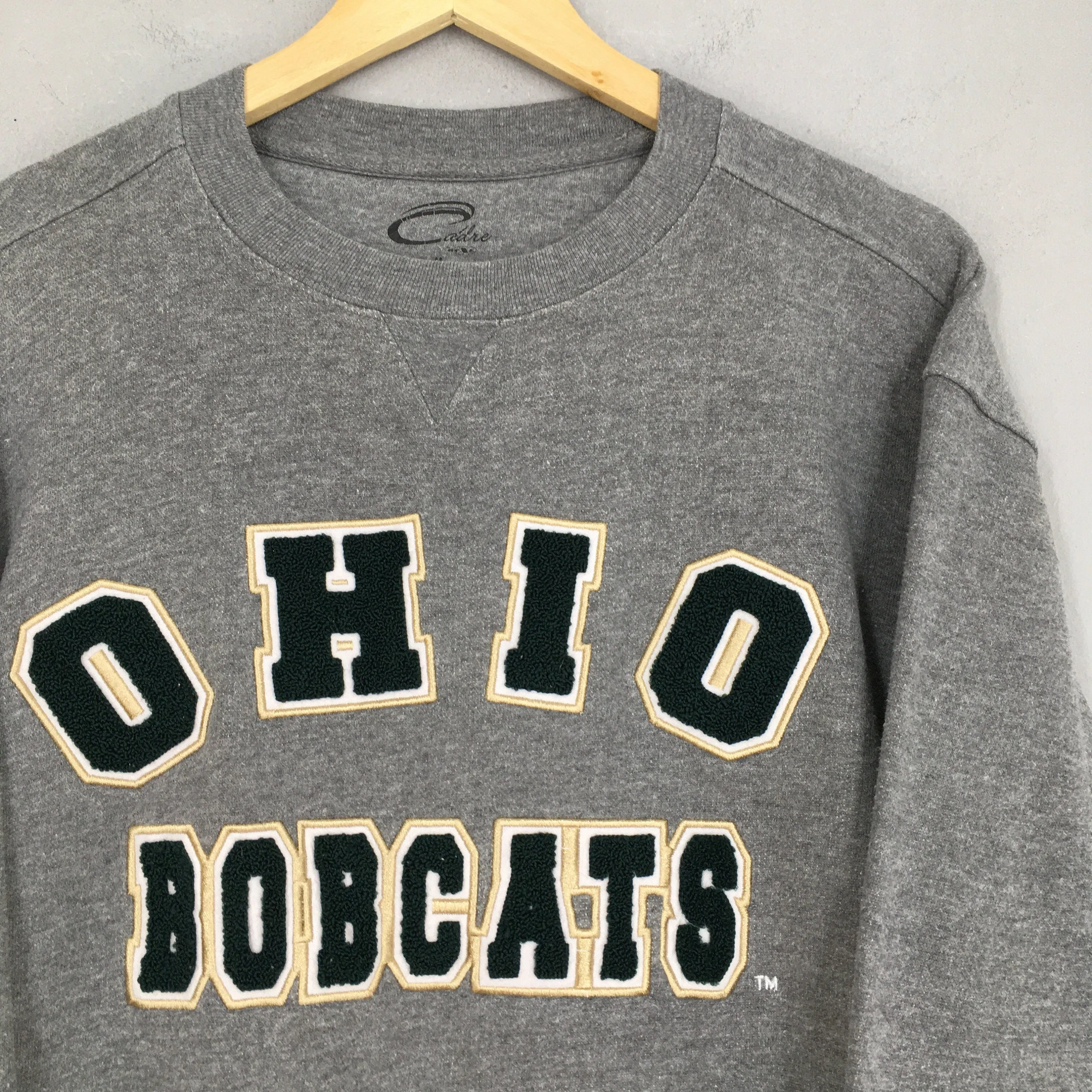 Y2K Ohio Bobcats Gray Sweatshirt Medium